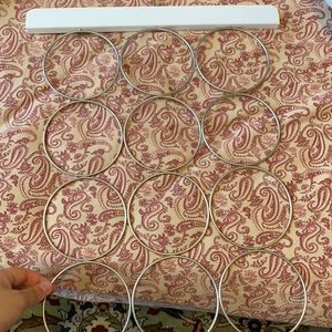 Scarf organizer/hanger